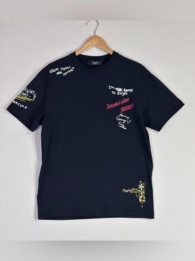 Avenue George V Paris Graphic Tee Gold Gun Print Streetwear Luxury L
